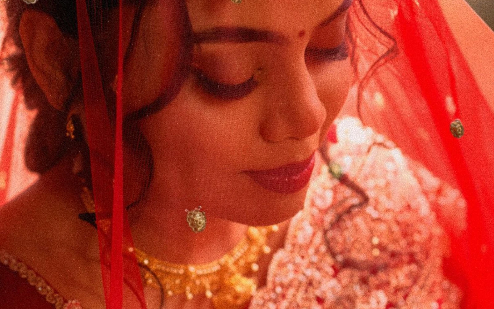 LUXURIOUS HD BRIDAL MAKEUP